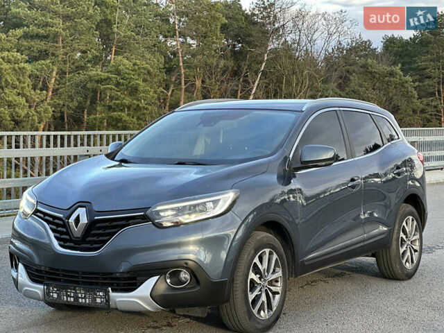 Серый Рено Kadjar, объемом двигателя 1.5 л и пробегом 194 тыс. км за 13850 $, фото 7 на Automoto.ua