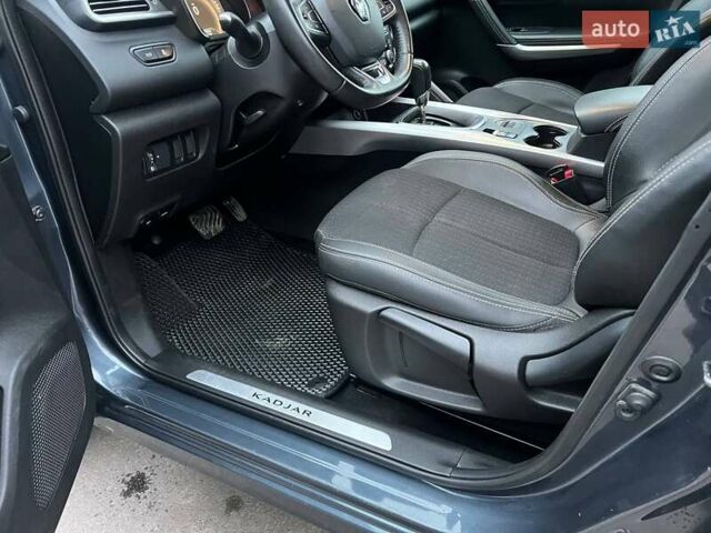 Серый Рено Kadjar, объемом двигателя 1.46 л и пробегом 275 тыс. км за 14600 $, фото 28 на Automoto.ua