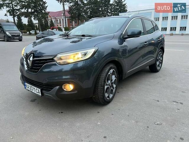 Серый Рено Kadjar, объемом двигателя 1.46 л и пробегом 275 тыс. км за 14600 $, фото 2 на Automoto.ua