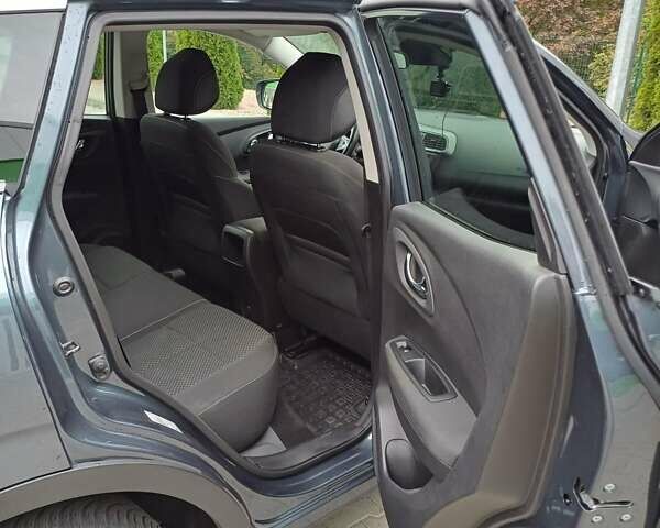 Сірий Рено Kadjar, об'ємом двигуна 1.5 л та пробігом 277 тис. км за 14600 $, фото 1 на Automoto.ua