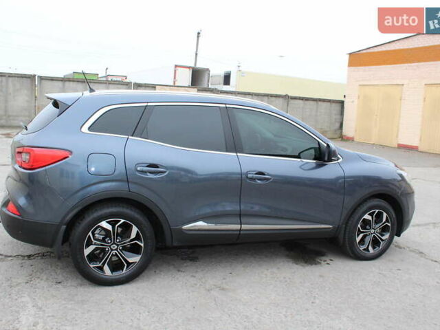 Серый Рено Kadjar, объемом двигателя 1.6 л и пробегом 92 тыс. км за 17500 $, фото 10 на Automoto.ua