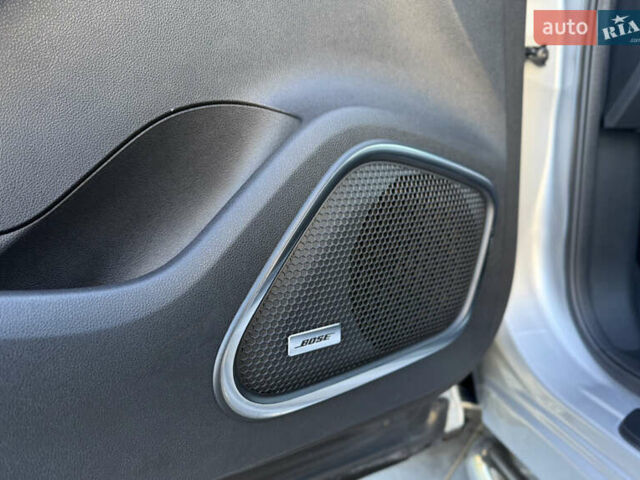 Серый Рено Kadjar, объемом двигателя 1.6 л и пробегом 171 тыс. км за 17999 $, фото 22 на Automoto.ua