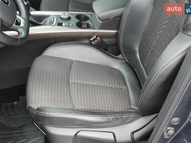 Серый Рено Kadjar, объемом двигателя 1.6 л и пробегом 92 тыс. км за 17500 $, фото 19 на Automoto.ua