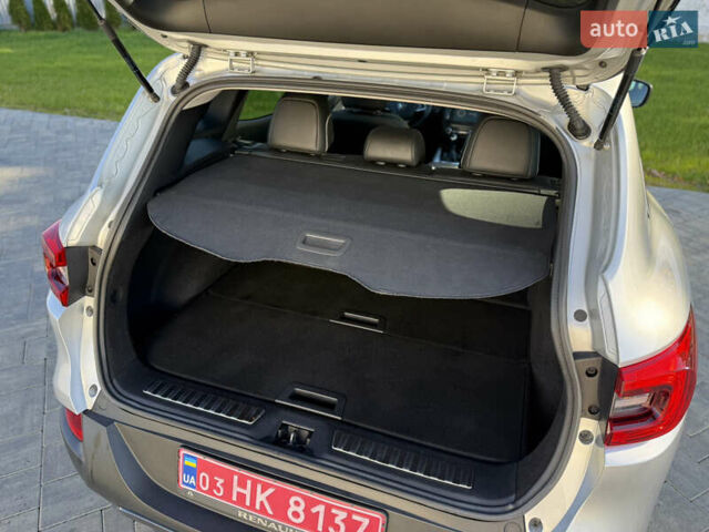 Серый Рено Kadjar, объемом двигателя 1.6 л и пробегом 171 тыс. км за 17999 $, фото 17 на Automoto.ua