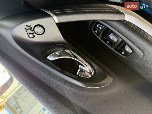 Сірий Рено Kadjar, об'ємом двигуна 1.46 л та пробігом 275 тис. км за 12900 $, фото 42 на Automoto.ua