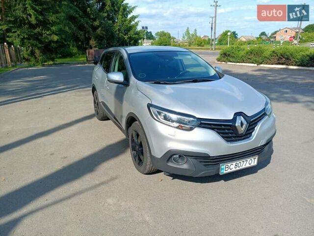 Серый Рено Kadjar, объемом двигателя 1.46 л и пробегом 163 тыс. км за 14600 $, фото 6 на Automoto.ua