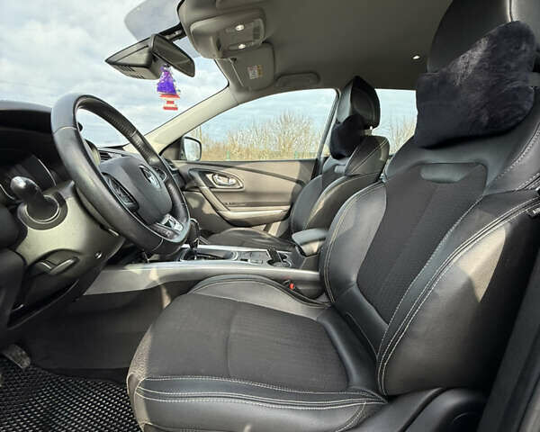 Сірий Рено Kadjar, об'ємом двигуна 1.46 л та пробігом 275 тис. км за 12900 $, фото 26 на Automoto.ua