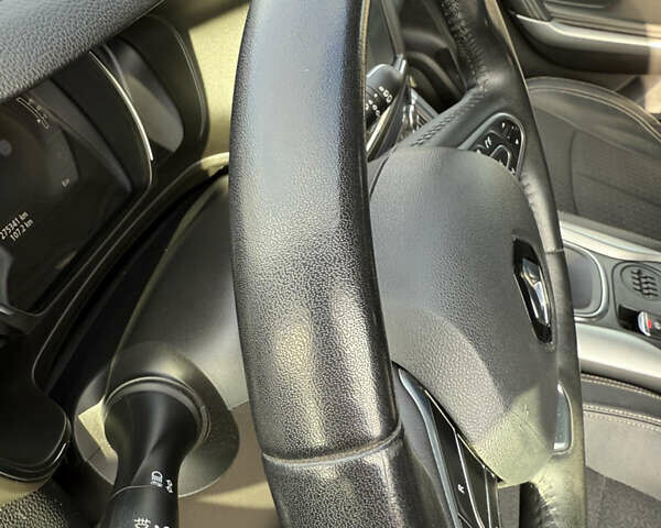 Сірий Рено Kadjar, об'ємом двигуна 1.46 л та пробігом 275 тис. км за 12900 $, фото 21 на Automoto.ua