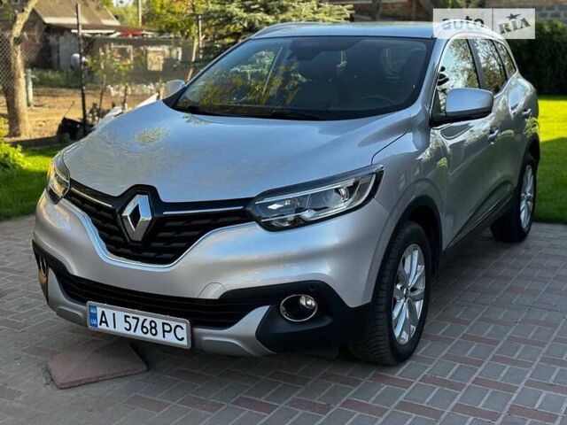 Серый Рено Kadjar, объемом двигателя 1.2 л и пробегом 138 тыс. км за 13400 $, фото 2 на Automoto.ua