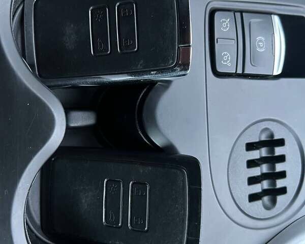 Серый Рено Kadjar, объемом двигателя 1.46 л и пробегом 275 тыс. км за 14600 $, фото 33 на Automoto.ua