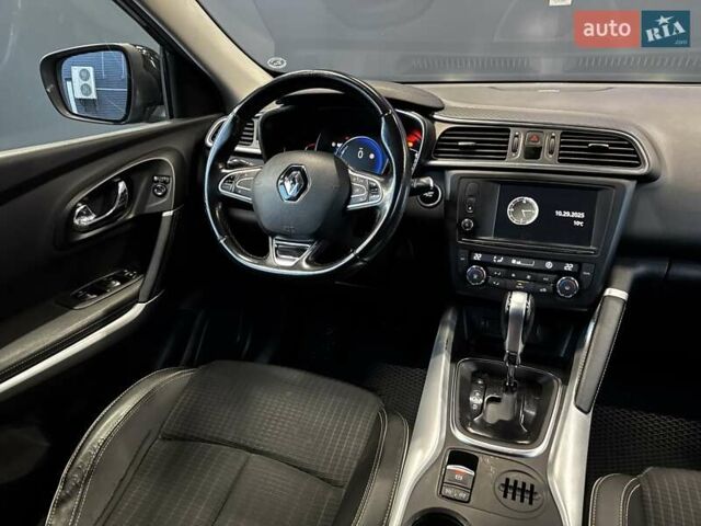Рено Kadjar 2016 в Киеве на Automoto.ua Серый Рено Kadjar, объемом двигателя 1.5 л и пробегом 285 тыс. км за 13800 $, фото 33 на Automoto.ua