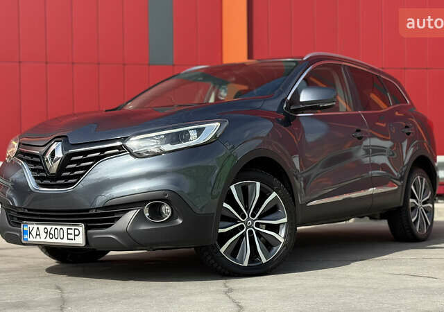 Серый Рено Kadjar, объемом двигателя 1.6 л и пробегом 245 тыс. км за 15000 $, фото 2 на Automoto.ua