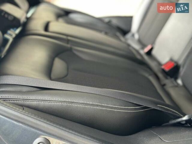 Серый Рено Kadjar, объемом двигателя 1.5 л и пробегом 167 тыс. км за 15850 $, фото 6 на Automoto.ua