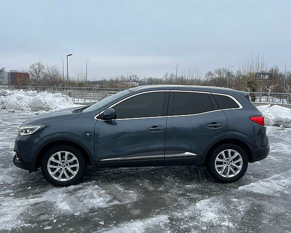 Серый Рено Kadjar, объемом двигателя 1.5 л и пробегом 150 тыс. км за 15900 $, фото 2 на Automoto.ua