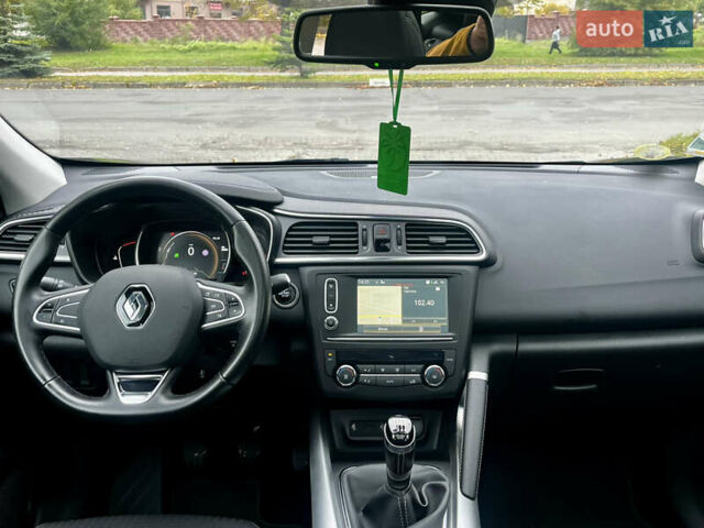 Рено Kadjar 2016 в Луцке на Automoto.ua Серый Рено Kadjar, объемом двигателя 1.6 л и пробегом 139 тыс. км за 17900 $, фото 14 на Automoto.ua