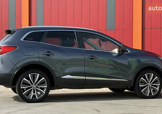 Серый Рено Kadjar, объемом двигателя 1.6 л и пробегом 245 тыс. км за 15000 $, фото 12 на Automoto.ua