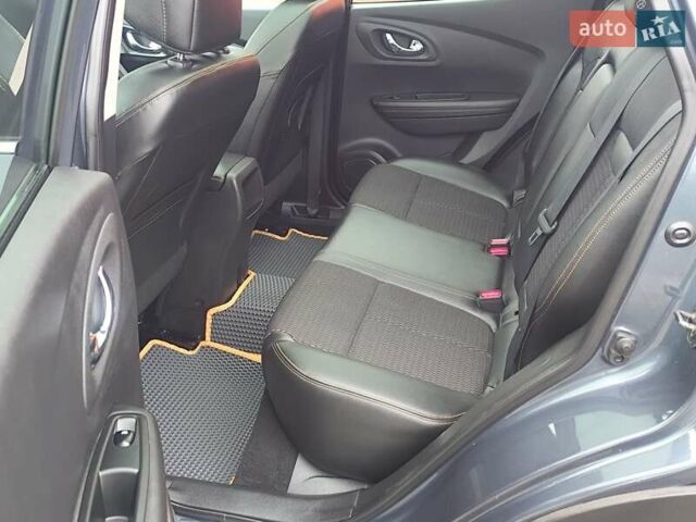 Серый Рено Kadjar, объемом двигателя 1.5 л и пробегом 215 тыс. км за 15300 $, фото 31 на Automoto.ua