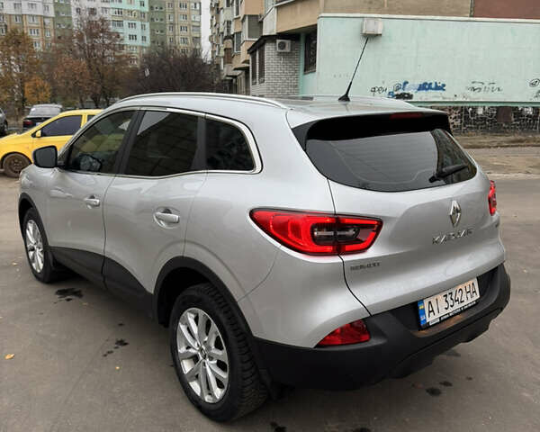 Серый Рено Kadjar, объемом двигателя 1.46 л и пробегом 124 тыс. км за 17200 $, фото 24 на Automoto.ua