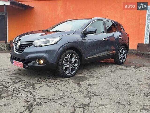 Серый Рено Kadjar, объемом двигателя 1.5 л и пробегом 215 тыс. км за 15300 $, фото 1 на Automoto.ua