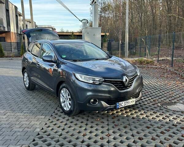 Серый Рено Kadjar, объемом двигателя 1.46 л и пробегом 307 тыс. км за 15500 $, фото 10 на Automoto.ua