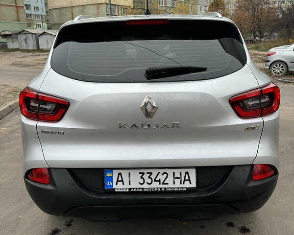 Серый Рено Kadjar, объемом двигателя 1.46 л и пробегом 124 тыс. км за 17200 $, фото 27 на Automoto.ua