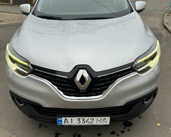 Серый Рено Kadjar, объемом двигателя 1.46 л и пробегом 124 тыс. км за 17200 $, фото 15 на Automoto.ua