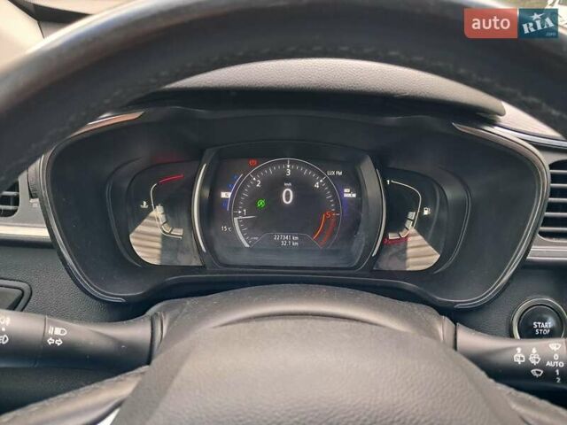 Серый Рено Kadjar, объемом двигателя 1.46 л и пробегом 227 тыс. км за 16500 $, фото 22 на Automoto.ua