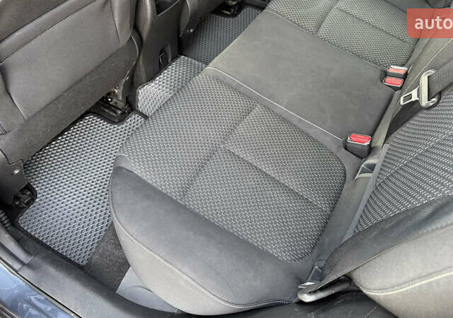 Серый Рено Kadjar, объемом двигателя 1.6 л и пробегом 245 тыс. км за 15000 $, фото 38 на Automoto.ua