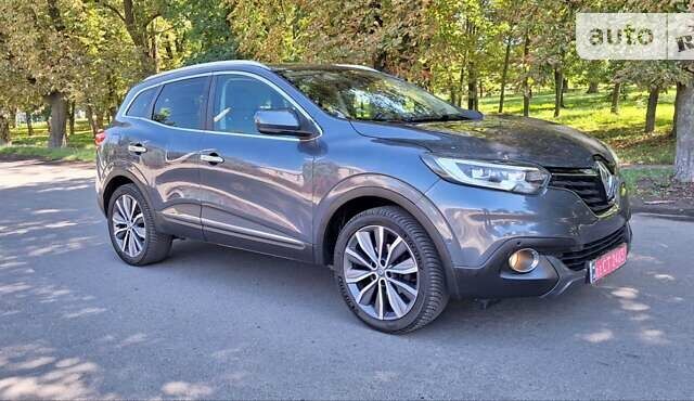 Серый Рено Kadjar, объемом двигателя 1.6 л и пробегом 182 тыс. км за 17800 $, фото 159 на Automoto.ua