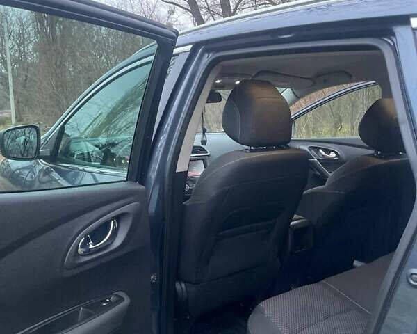 Серый Рено Kadjar, объемом двигателя 1.46 л и пробегом 246 тыс. км за 16499 $, фото 19 на Automoto.ua