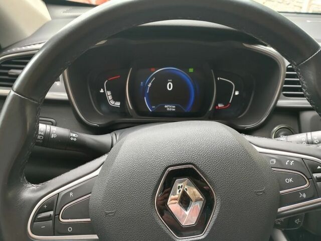 Серый Рено Kadjar, объемом двигателя 1.6 л и пробегом 45 тыс. км за 9400 $, фото 14 на Automoto.ua