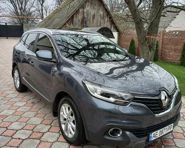 Серый Рено Kadjar, объемом двигателя 1.46 л и пробегом 225 тыс. км за 16500 $, фото 16 на Automoto.ua