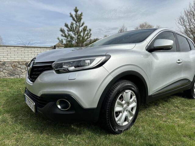 Серый Рено Kadjar, объемом двигателя 0.15 л и пробегом 200 тыс. км за 14500 $, фото 6 на Automoto.ua