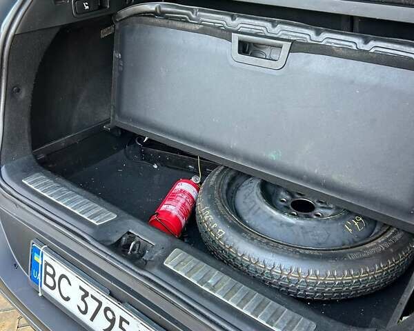 Серый Рено Kadjar, объемом двигателя 1.46 л и пробегом 307 тыс. км за 15500 $, фото 12 на Automoto.ua