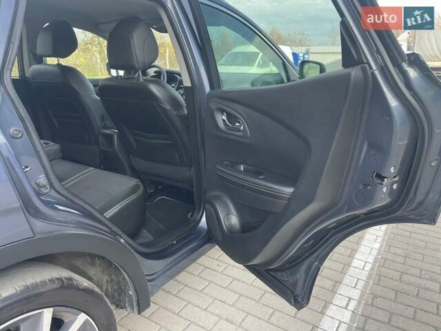 Серый Рено Kadjar, объемом двигателя 1.46 л и пробегом 225 тыс. км за 14950 $, фото 9 на Automoto.ua