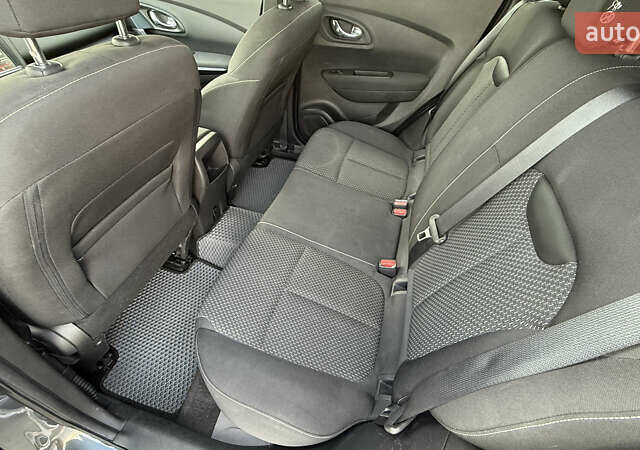 Серый Рено Kadjar, объемом двигателя 1.6 л и пробегом 245 тыс. км за 15000 $, фото 37 на Automoto.ua