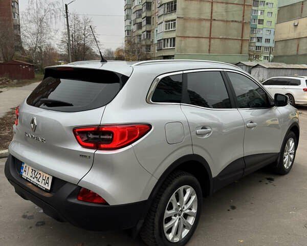 Серый Рено Kadjar, объемом двигателя 1.46 л и пробегом 124 тыс. км за 17200 $, фото 21 на Automoto.ua
