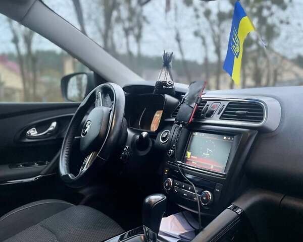 Серый Рено Kadjar, объемом двигателя 1.46 л и пробегом 246 тыс. км за 16400 $, фото 19 на Automoto.ua