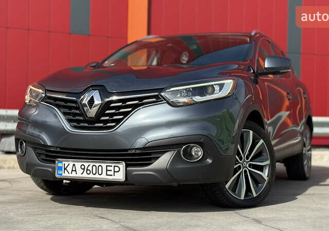 Серый Рено Kadjar, объемом двигателя 1.6 л и пробегом 245 тыс. км за 15000 $, фото 1 на Automoto.ua