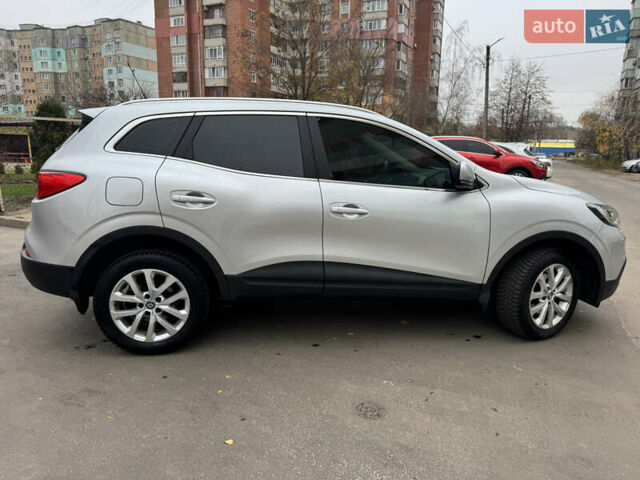 Серый Рено Kadjar, объемом двигателя 1.46 л и пробегом 124 тыс. км за 17200 $, фото 35 на Automoto.ua