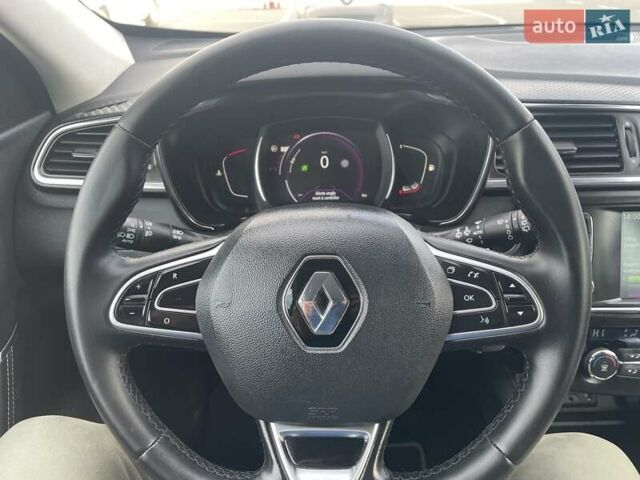 Серый Рено Kadjar, объемом двигателя 1.46 л и пробегом 225 тыс. км за 14950 $, фото 16 на Automoto.ua