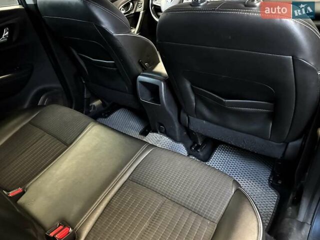 Рено Kadjar 2016 в Киеве на Automoto.ua Серый Рено Kadjar, объемом двигателя 1.5 л и пробегом 285 тыс. км за 13800 $, фото 26 на Automoto.ua