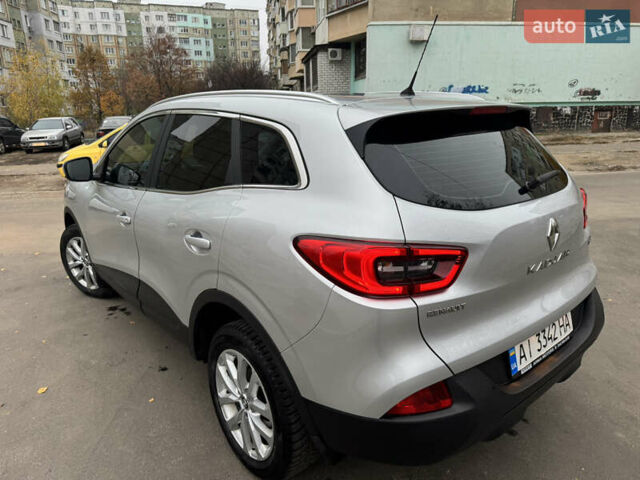 Серый Рено Kadjar, объемом двигателя 1.46 л и пробегом 124 тыс. км за 17200 $, фото 23 на Automoto.ua