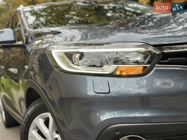 Сірий Рено Kadjar, об'ємом двигуна 1.5 л та пробігом 167 тис. км за 15850 $, фото 15 на Automoto.ua