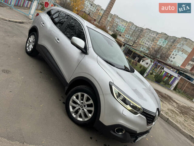 Серый Рено Kadjar, объемом двигателя 1.46 л и пробегом 124 тыс. км за 17200 $, фото 9 на Automoto.ua