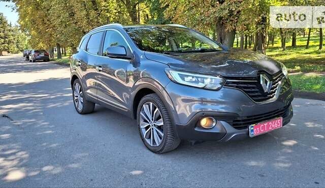 Серый Рено Kadjar, объемом двигателя 1.6 л и пробегом 182 тыс. км за 17800 $, фото 160 на Automoto.ua