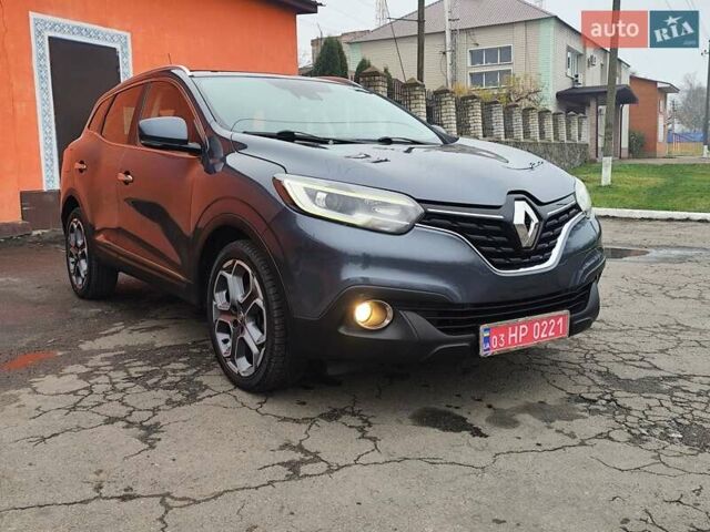 Серый Рено Kadjar, объемом двигателя 1.5 л и пробегом 215 тыс. км за 15300 $, фото 4 на Automoto.ua