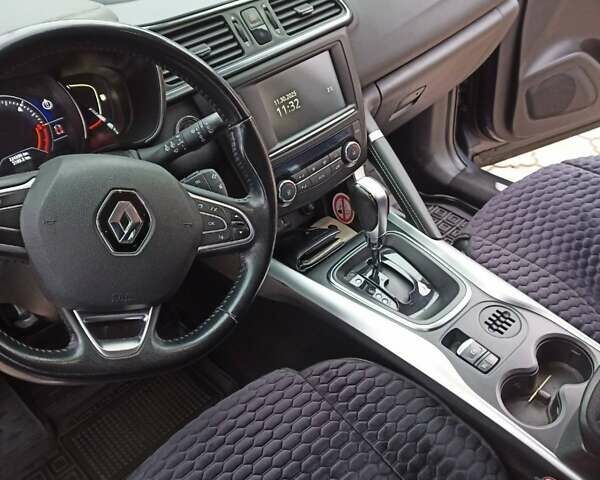 Серый Рено Kadjar, объемом двигателя 1.46 л и пробегом 225 тыс. км за 16500 $, фото 20 на Automoto.ua