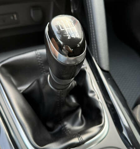 Серый Рено Kadjar, объемом двигателя 1.6 л и пробегом 245 тыс. км за 15000 $, фото 32 на Automoto.ua