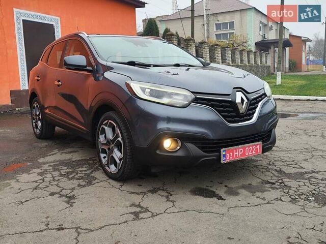 Серый Рено Kadjar, объемом двигателя 1.5 л и пробегом 215 тыс. км за 15300 $, фото 3 на Automoto.ua